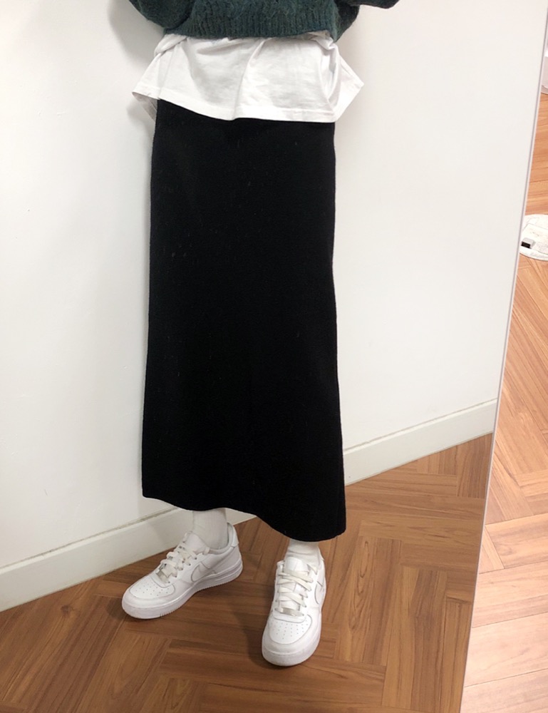 H-line knit long skirt